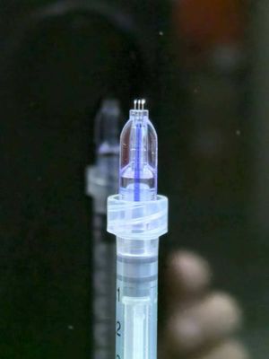 अच्छा मूल्य 34G 1.2mm 3-पिन नैनोसॉफ्ट सुई सटीक मेसोथेरेपी और त्वचा कायाकल्प के लिए ऑनलाइन